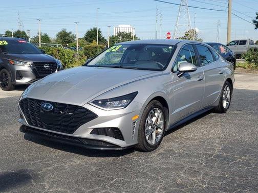 2023 Hyundai SONATA SEL