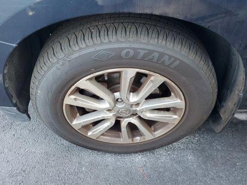 2015 Nissan Pathfinder SL