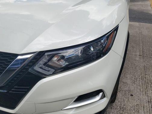 2020 Nissan Rogue Sport SL