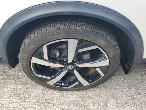 2020 Nissan Rogue Sport SL