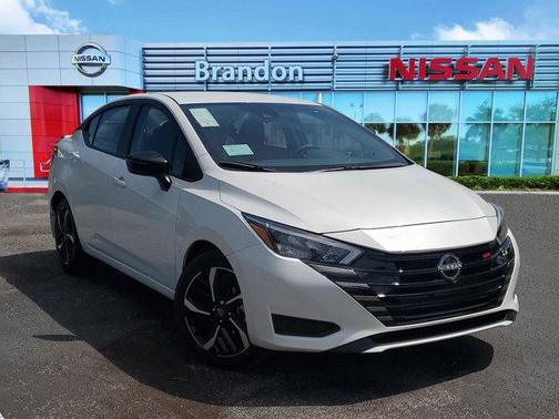 2025 Nissan Versa 1.6 SR