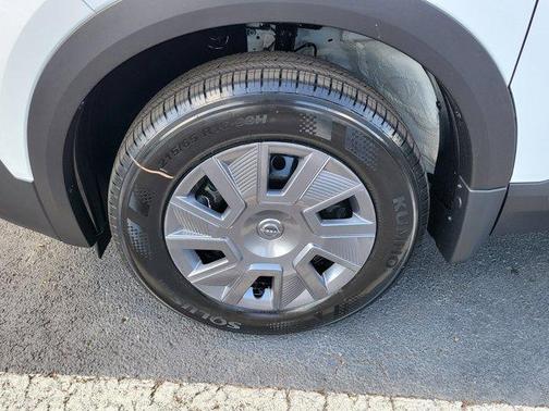 Fresh Powder 2026 Nissan Kicks S