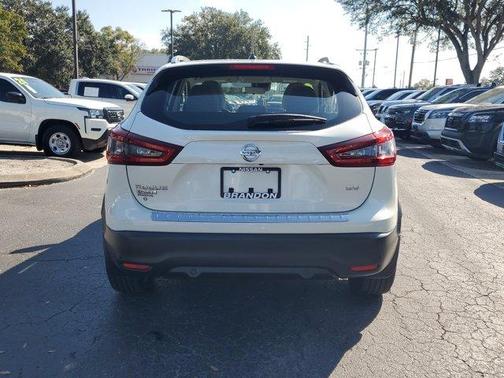 2020 Nissan Rogue Sport SV