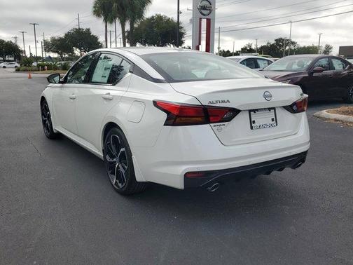 2025 Nissan Altima SR