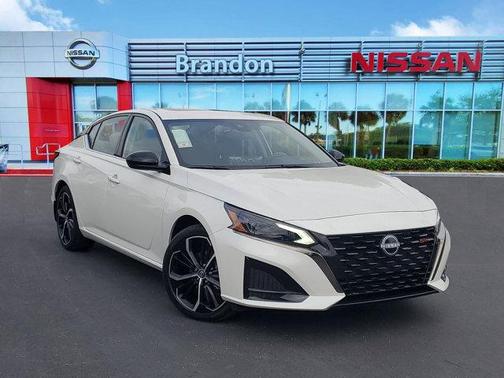 2025 Nissan Altima SR