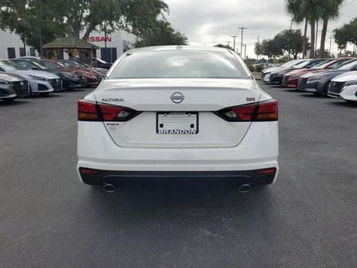 2025 Nissan Altima SR