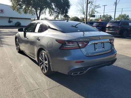 2022 Nissan Maxima SV