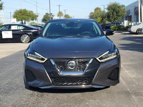 2022 Nissan Maxima SV