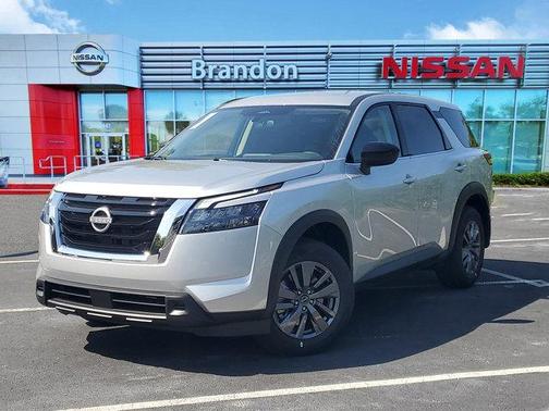 2025 Nissan Pathfinder S