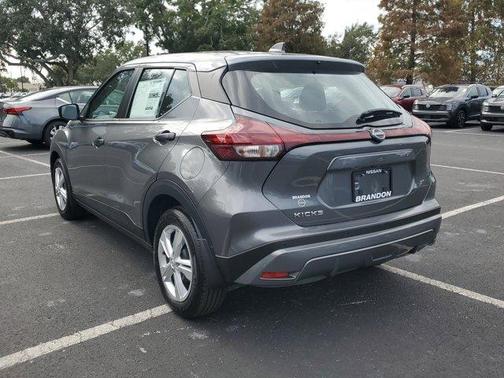 2025 Nissan Kicks Play S