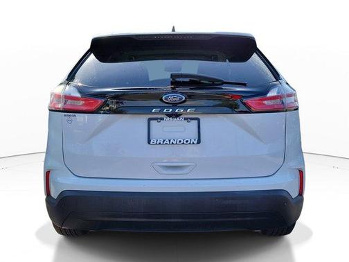2021 Ford Edge SE