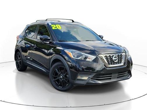 Super Black 2020 Nissan Kicks SR