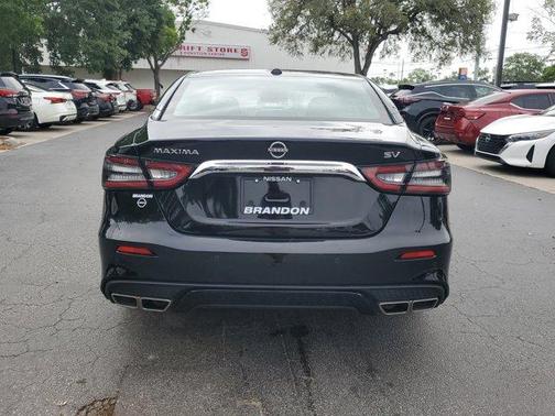 2023 Nissan Maxima SV