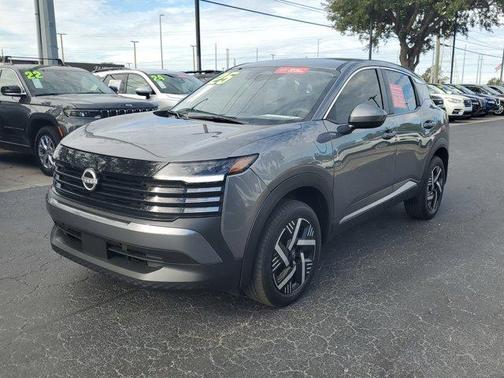 2025 Nissan Kicks SV