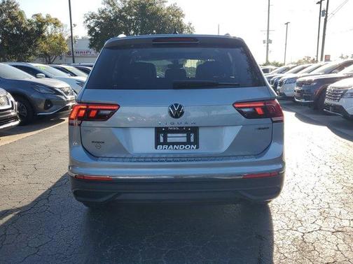 2023 Volkswagen Tiguan 2.0T SE