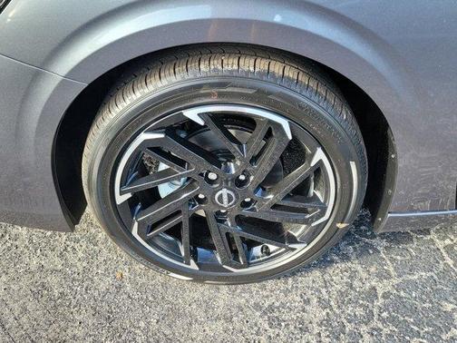 Gun Metallic 2026 Nissan Sentra SR
