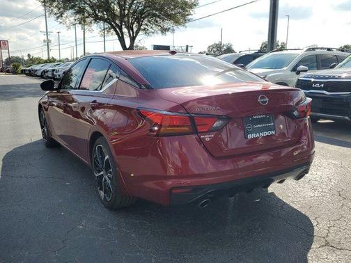 2025 Nissan Altima SR