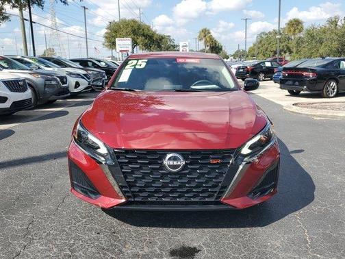 2025 Nissan Altima SR