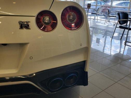 2020 Nissan GT-R Premium