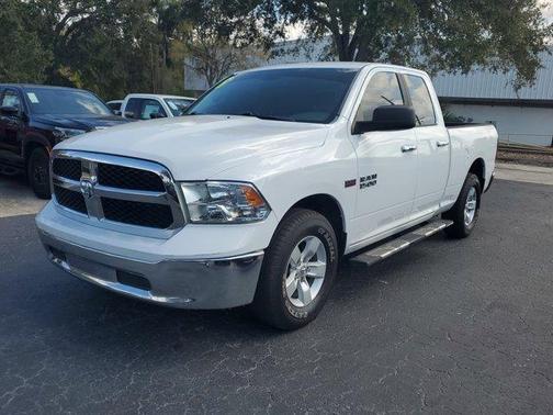 2016 RAM 1500 SLT