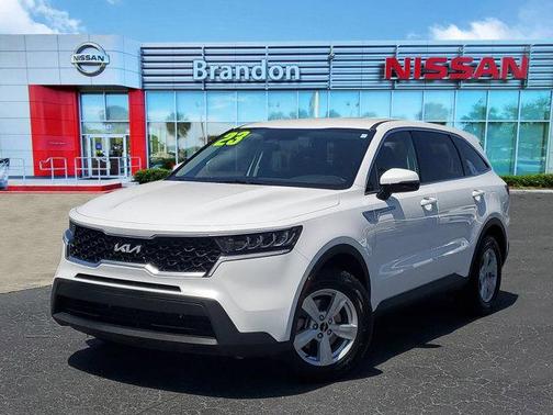 2023 Kia Sorento LX