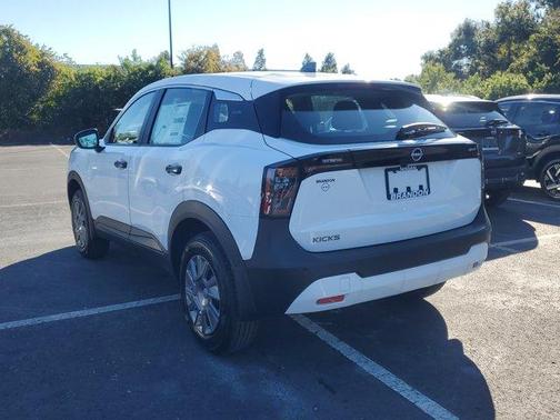 2026 Nissan Kicks S