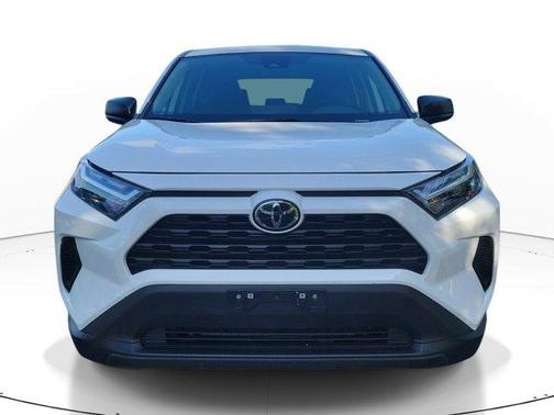 Ice 2023 Toyota RAV4 LE