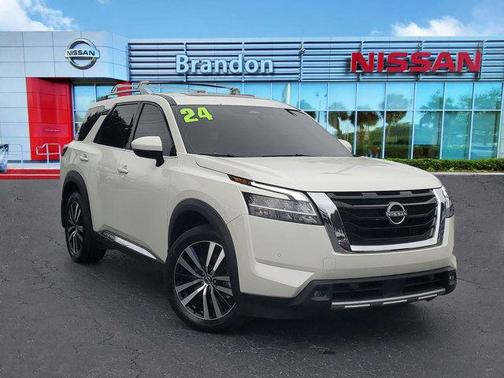 2024 Nissan Pathfinder Platinum