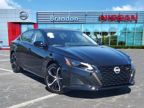 2025 Nissan Altima SR
