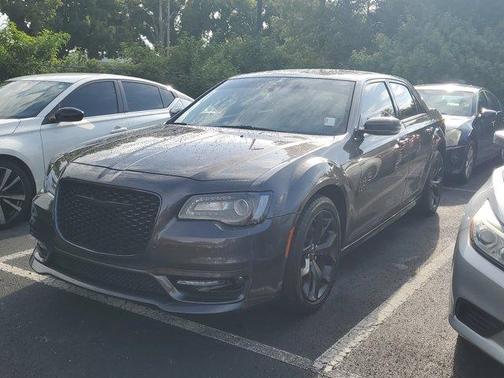 2023 Chrysler 300 Touring L