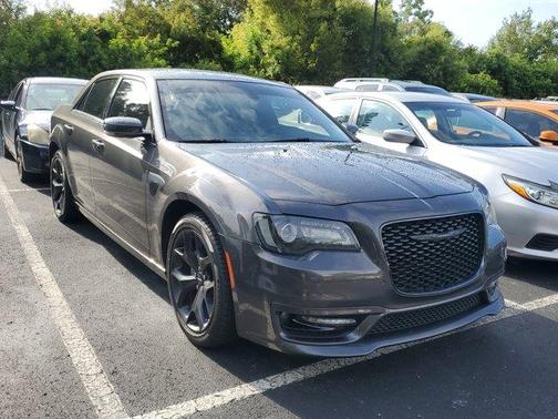 2023 Chrysler 300 Touring L