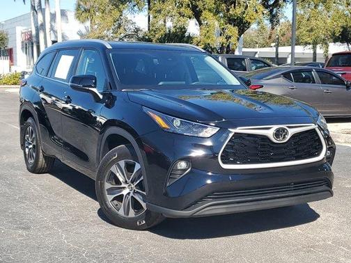 2026 Toyota Highlander XLE