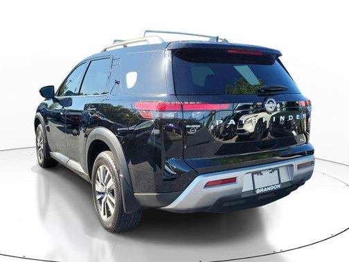 Black 2025 Nissan Pathfinder SL