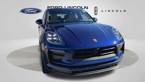 2023 Porsche Macan T