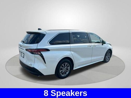 2021 Toyota Sienna XLE