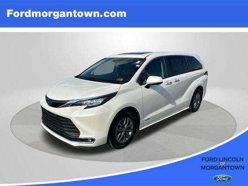 2021 Toyota Sienna XLE