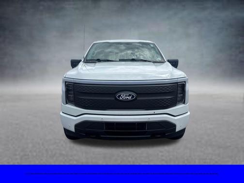 Oxford White 2025 Ford F-150 Lightning Flash