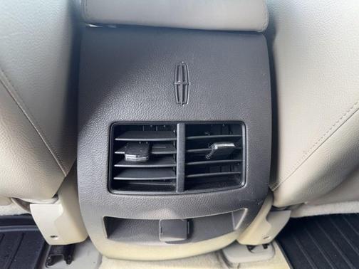 2013 Lincoln MKX Base