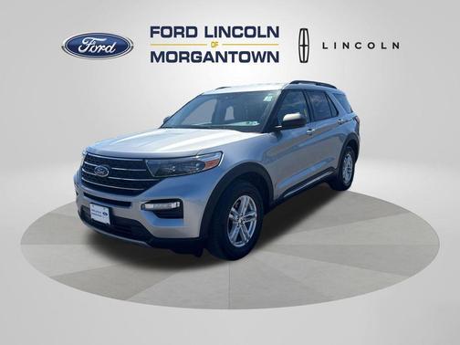 Iconic Silver Metallic 2021 Ford Explorer XLT
