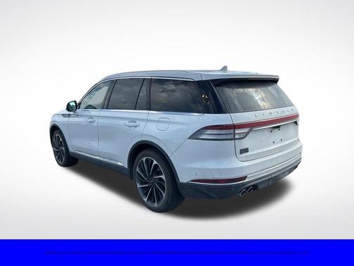White 2021 Lincoln Aviator Reserve AWD