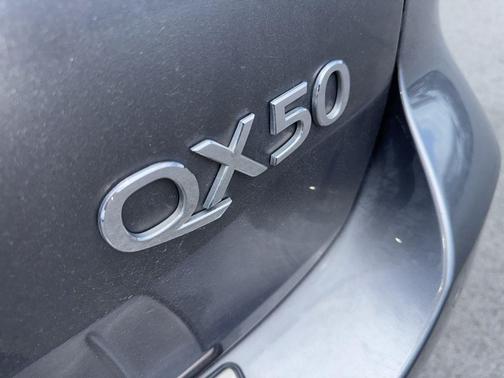 2017 INFINITI QX50 Base
