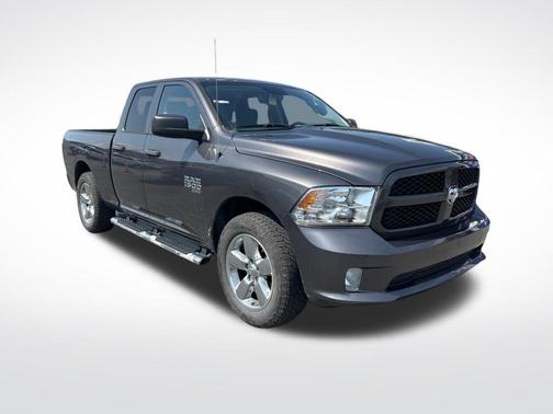 Granite Crystal Clearcoat Metallic 2019 RAM 1500 Classic Express