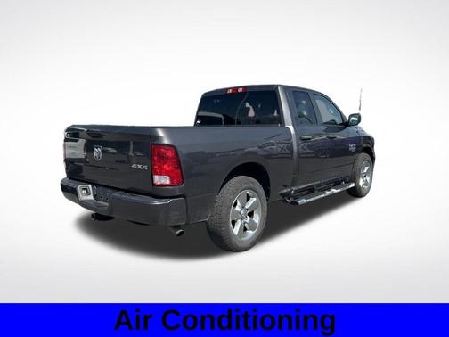 Granite Crystal Clearcoat Metallic 2019 RAM 1500 Classic Express