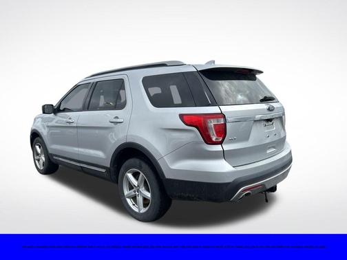 Silver 2016 Ford Explorer XLT