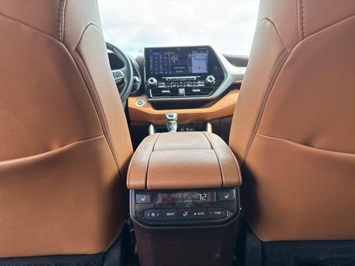 2020 Toyota Highlander Platinum
