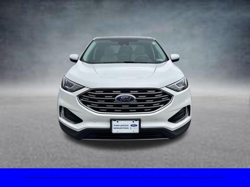 White Metallic 2021 Ford Edge Titanium