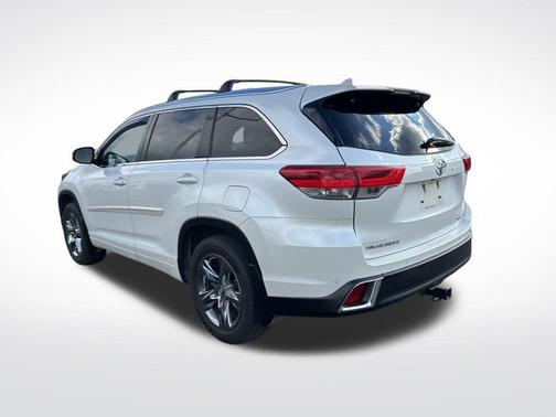 2019 Toyota Highlander Limited Platinum