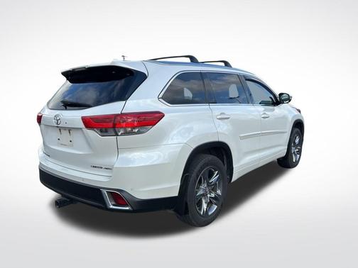 2019 Toyota Highlander Limited Platinum