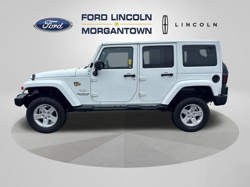 Bright White Clearcoat 2015 Jeep Wrangler Unlimited Sahara