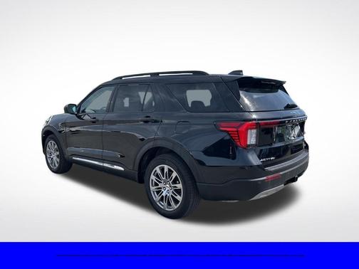Black Metallic 2025 Ford Explorer Active
